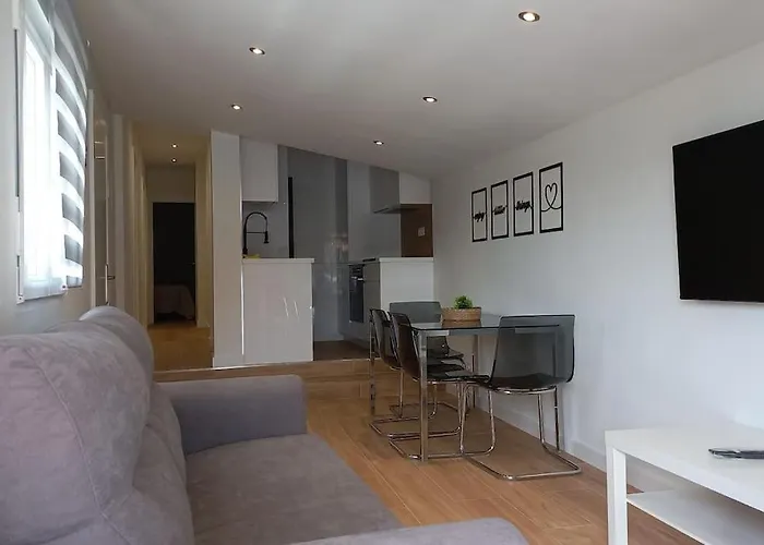 La Esencia Zona Santillana Playa Con Piscina 펜션